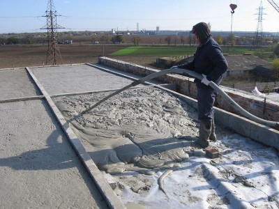 Of monolithic foam roof
